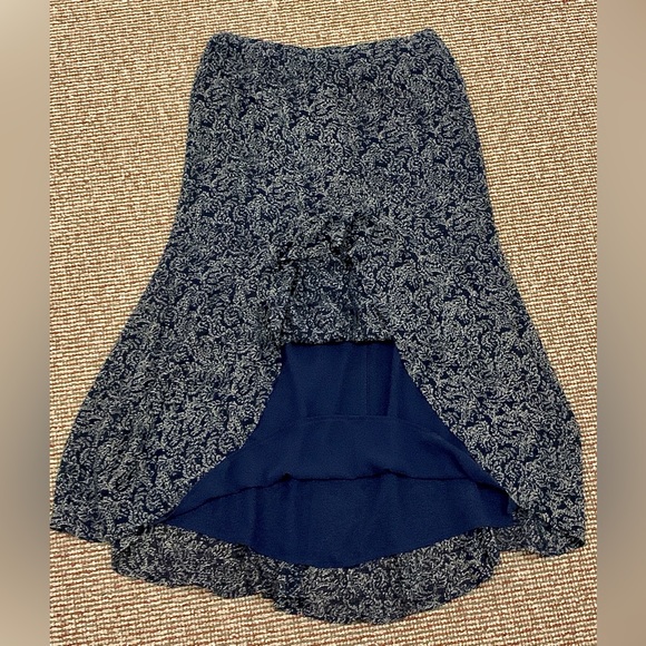 Women’s 12 Petite Dana Buchman 100% Silk Floral Pattern Skirt - Picture 1 of 11